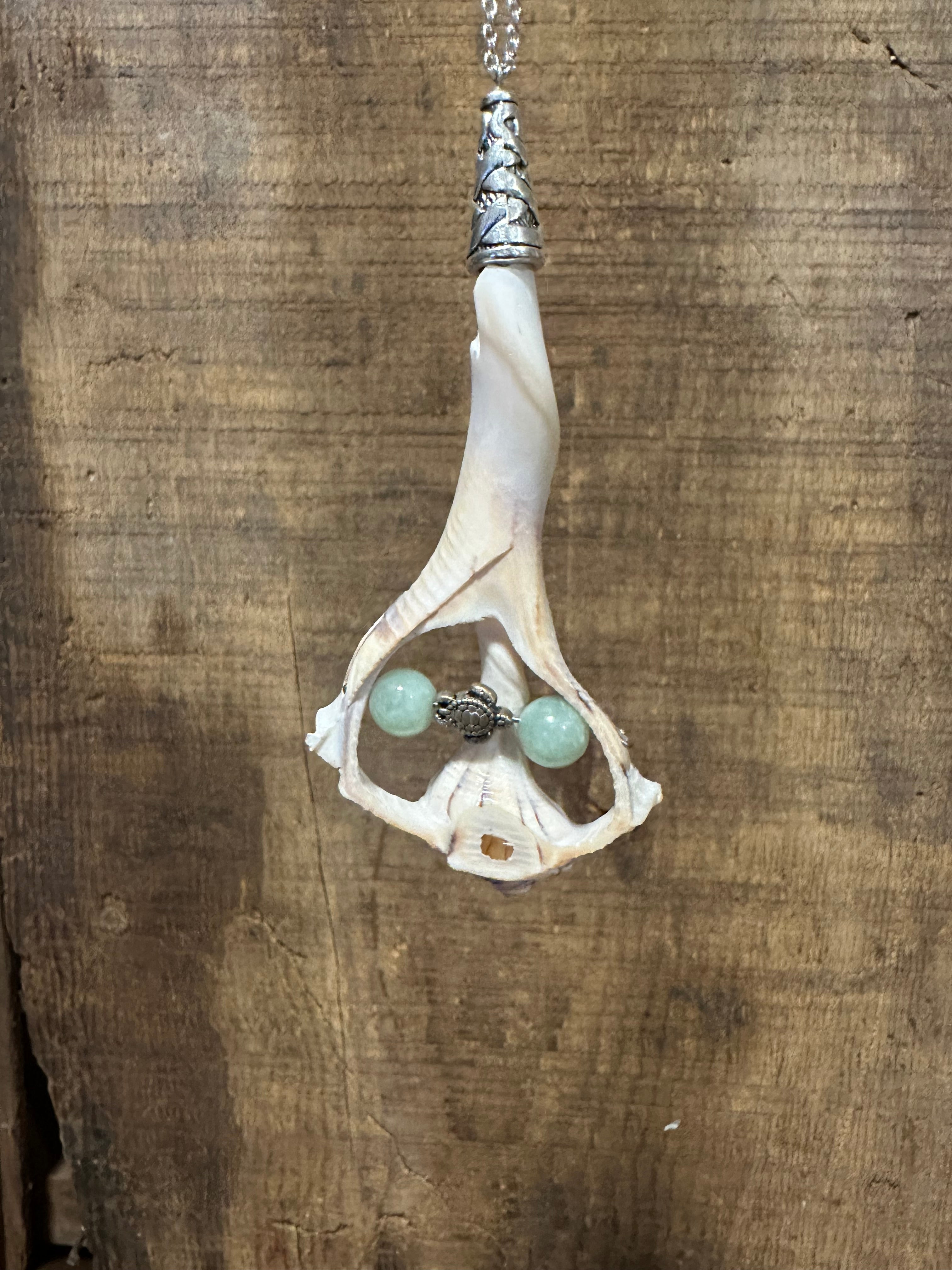 Sea turtle drift pendant necklace