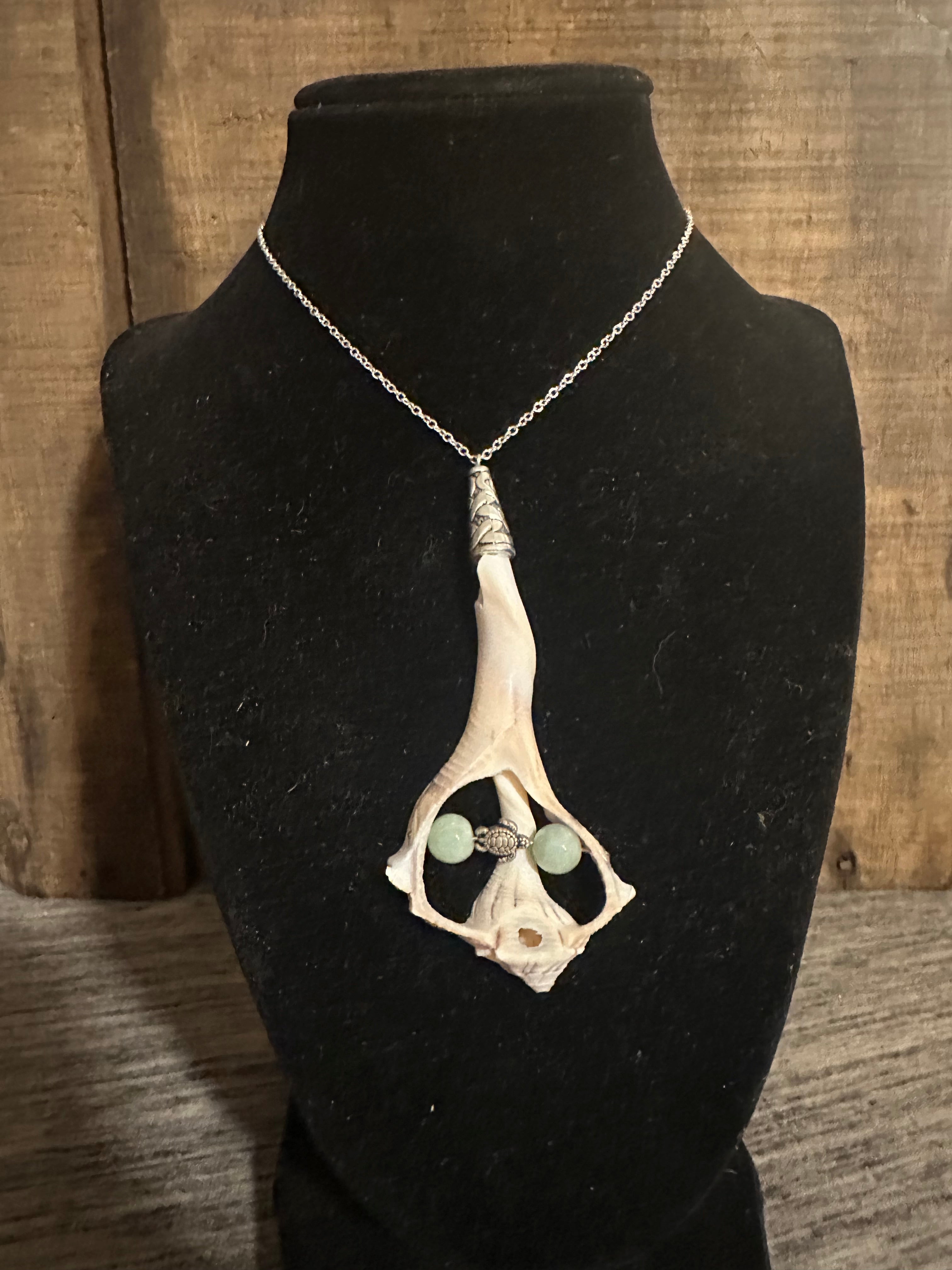 Sea turtle drift pendant necklace