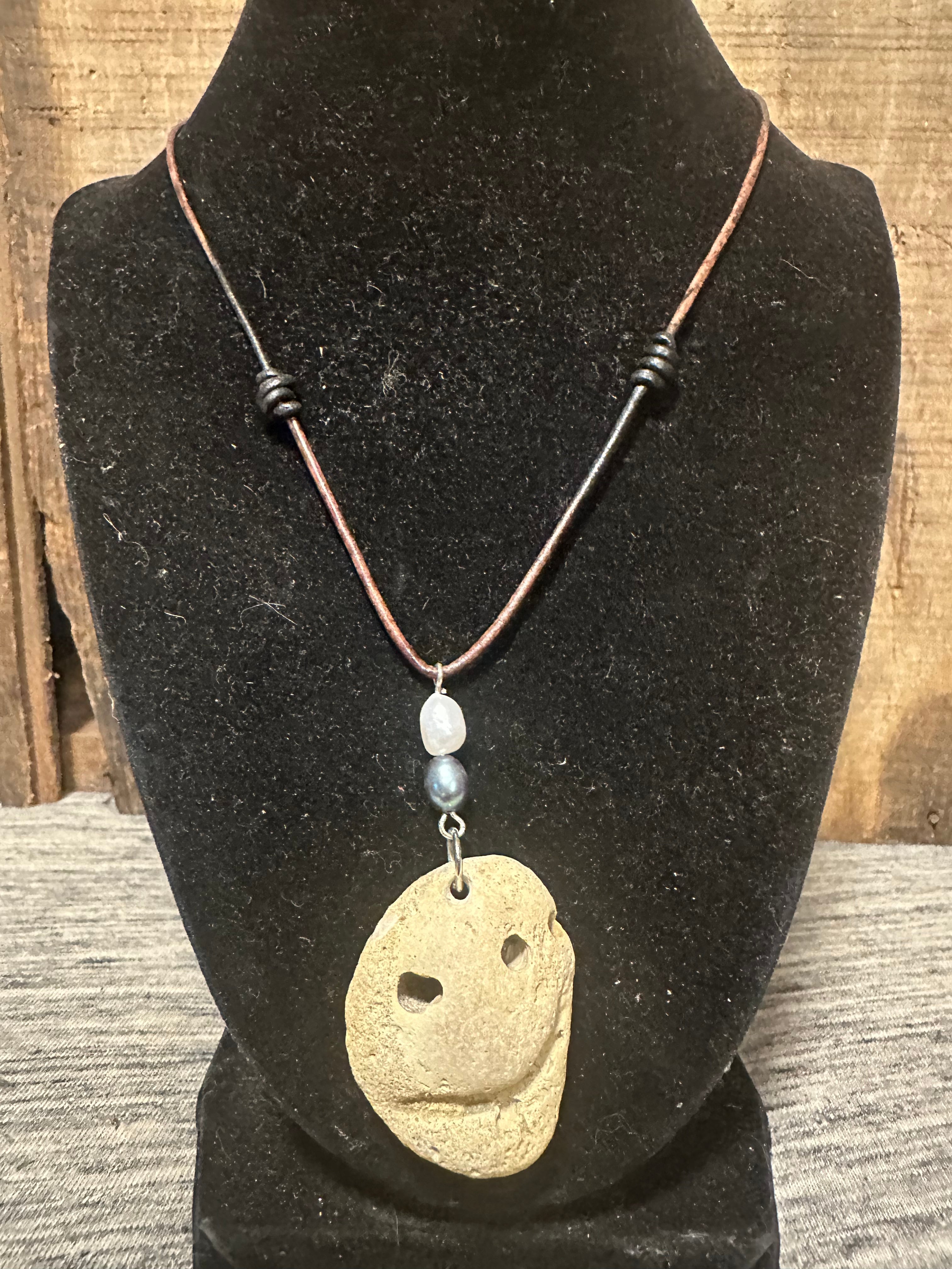 Sea stone drift necklace